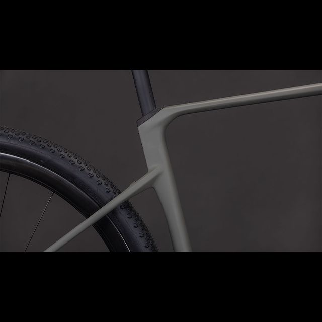 CUBE Nuroad C:62 EX gravel-pyörä